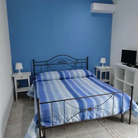 Baciati Dal Sole Bed & Breakfast